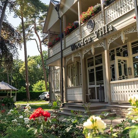 Wooden Villa Apartments Jūrkalne Exterior foto